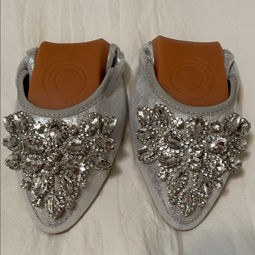 NWOT Elegant Silver Embellished Foldable Women's Shoes